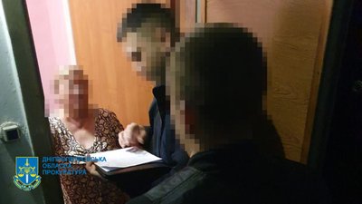 Заперечували збройну агресію РФ: трьом жителям Дніпропетровщини повідомили про підозру