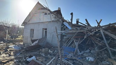 У Запоріжжі ліквідовують наслідки російської атаки КАБами 11 березня