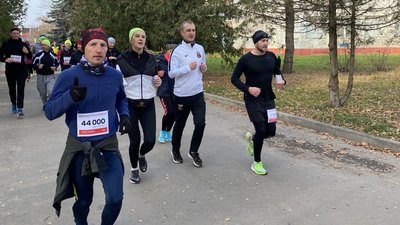 У Рівному клуб бігу долучився до "Марафону у Нью-Йорку, який ніхто не хоче бігти"