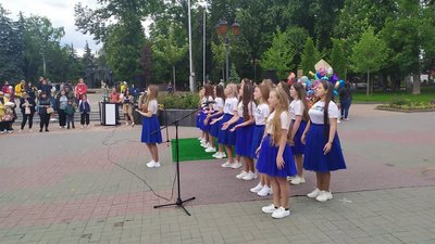 "Лови момент": у Вінниці відбувся благодійний концерт на підтримку онкохворих дітей "Лови момент": у Вінниці відбувся благодійний концерт на підтримку онкохворих дітей