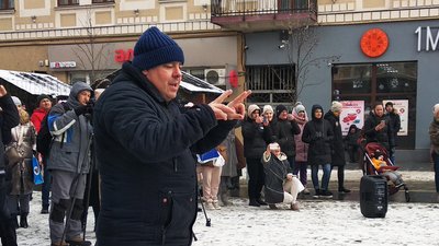 "Нова радість стала": на площі Петефі в Ужгороді співали колядки