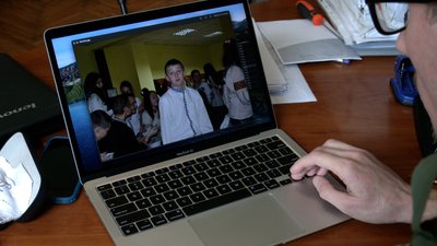 “Все одно чекаю, що він повернеться”. Сповідь матері, спогади знайомих про захисника з Прикарпаття Романа Дубінського “Все одно чекаю, що він повернеться”. Сповідь матері, спогади знайомих про захисника з Прикарпаття Романа Дубінського