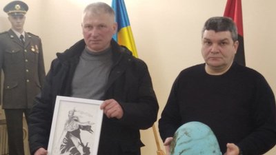 У Тернополі речі Героїв Небесної Сотні передають до Музею національно-визвольної боротьби У Тернополі речі Героїв Небесної Сотні передають до Музею національно-визвольної боротьби