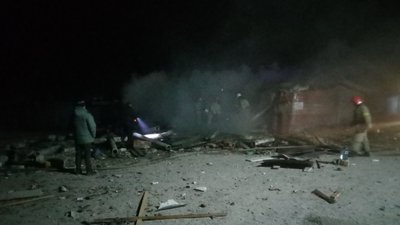 У Балаклії вибух: зруйновані три гаражі, ще три пошкоджені У Балаклії вибух: зруйновані три гаражі, ще три пошкоджені