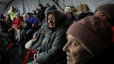Люди в пункті незламності