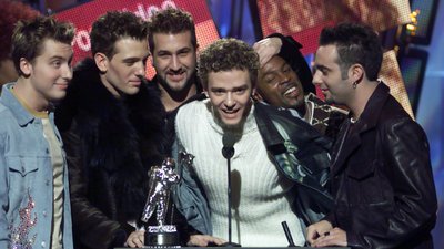Бойзбенд із дев'яностих повертається в чарти. Хто такі *NSYNC та до чого тут "Люди Ікс"?