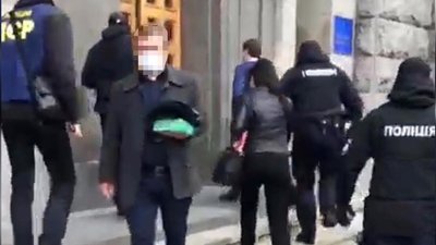 20 одночасних обшуків: прокуратура — про слідчі дії у Харківській міськраді 20 одночасних обшуків: прокуратура — про слідчі дії у Харківській міськраді