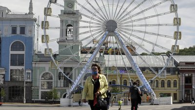 Чому в Україні вже зараз варто запровадити обмежений локдаун. Пояснює експерт