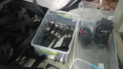 Тернопільські волонтери шиють військову амуніцію Тернопільські волонтери шиють військову амуніцію