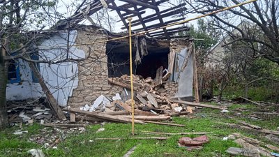 "Забирали все: закрутки, одяг, дивани, і холодильники", – жителі звільненого села на Херсонщині про життя під окупацією "Забирали все: закрутки, одяг, дивани, і холодильники", – жителі звільненого села на Херсонщині про життя під окупацією