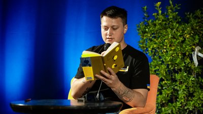 Артур Дронь на BestsellerFest 