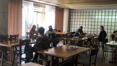 Близько тисячі вимушених переселенців в Ужгороді безплатно харчуються у Гастрономічному батальйоні Закарпаття