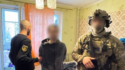затримання чернівчанина, якого підозрюють в організації шахрайського кол-центру