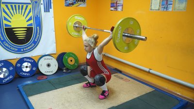 Жителька Волновахи отримала майстра спорту України з важкої атлетики