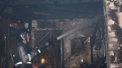 На Одещині горів приватний будинок: вогонь зачепив сусідню будівлю На Одещині горів приватний будинок: вогонь зачепив сусідню будівлю