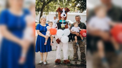 Лимонад за донат: у Чернігові пройшов п'ятий фестиваль близнюків CheTwinsFest Лимонад за донат: у Чернігові пройшов п'ятий фестиваль близнюків CheTwinsFest