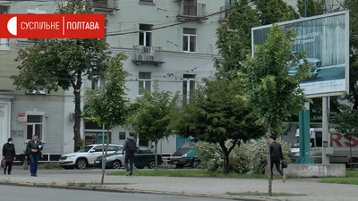 Білборд в центральній частині Полтави Білборд в центральній частині Полтави