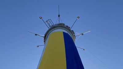 В Одесі на Воронцовському маяку підняли прапор України