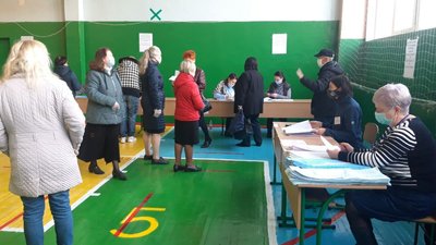 Голосування розпочалося: на Черкащині всі виборчі дільниці відкрилися вчасно