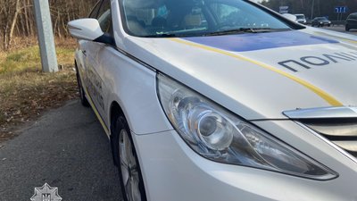 У Гостомелі перекрили рух на Варшавській трасі через слідчий експеримент