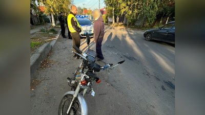 На Миколаївщині мопед збив жінку — її із травмами доставили до лікарні