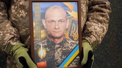 В Ужгороді попрощалися із захисником Михайлом Луп’яком