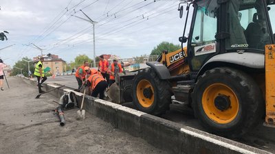 Дорогу, яку ремонтували в Тернополі, відкрили для проїзду Дорогу, яку ремонтували в Тернополі, відкрили для проїзду