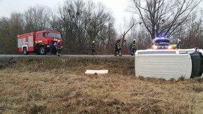Через ожеледицю сім авто на Волині потрапили у кювет Через ожеледицю сім авто на Волині потрапили у кювет