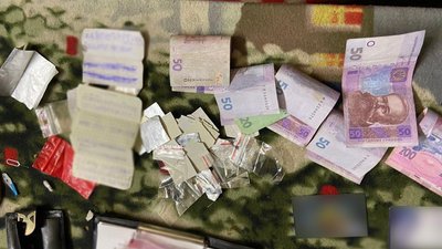 Обшукали виправний центр та рівнянина. Знайшли наркотики – прокуратура