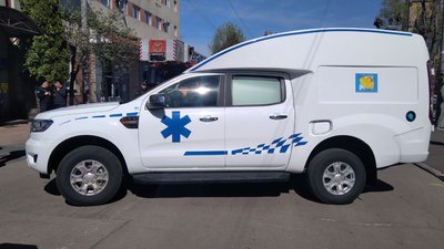 Благодійники з Франції передали рятувальникам Житомирщини автомобіль швидкої допомоги Благодійники з Франції передали рятувальникам Житомирщини автомобіль швидкої допомоги