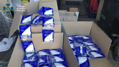 Незаконний експорт медичних масок викрили на Черкащині Незаконний експорт медичних масок викрили на Черкащині
