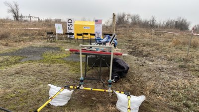 На Донеччині розмінували ділянку землі та повернули у користування громаді На Донеччині розмінували ділянку землі та повернули у користування громаді