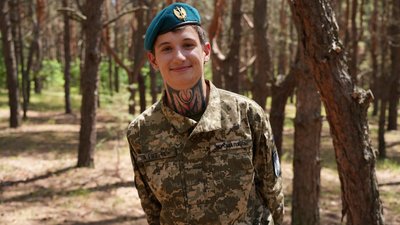 "Велика честь". Морські піхотинці отримали штормові берети