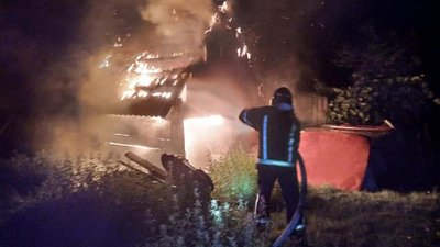 Наслідки грози на Волині: підтоплені будівлі та п'ять пожеж від блискавок Наслідки грози на Волині: підтоплені будівлі та п'ять пожеж від блискавок