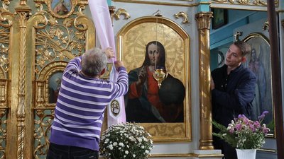 Ікону "Спасителя" також повернули до іконостаса Ікону "Спасителя" також повернули до іконостаса