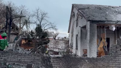 "Так шарахнуло, що я підлетіла": очевидці про ранковий авіаудар РФ по Запоріжжю 30 грудня "Так шарахнуло, що я підлетіла": очевидці про ранковий авіаудар РФ по Запоріжжю 30 грудня