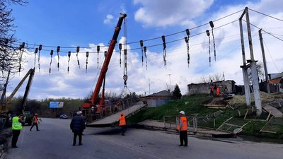 На трасі біля Чугуєва ремонтують пішохідний міст — схема об'їзду На трасі біля Чугуєва ремонтують пішохідний міст — схема об'їзду