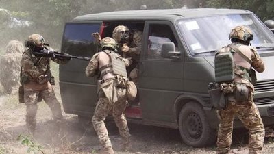 Морські піхотинці з одеської бригади тренуються запобігати диверсіям Морські піхотинці з одеської бригади тренуються запобігати диверсіям