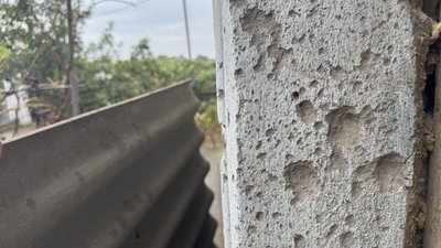 У Лупаревому на Миколаївщині дрон «Молнія» влучив у будинок: загинули собака та кіт У Лупаревому на Миколаївщині дрон «Молнія» влучив у будинок: загинули собака та кіт
