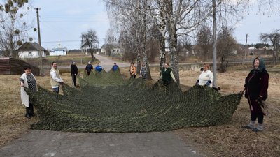 Олевськ, Варварівка, волонтери, маскувальні сітки, Бджілки-трудівниці, 2026 рік