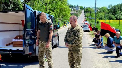 У громадах на Тернопільщині попрощалися з чотирма бійцями У громадах на Тернопільщині попрощалися з чотирма бійцями