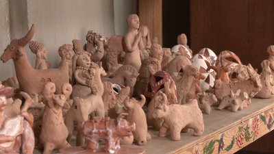 "Іграшка, що має голос". Як народжується Валківський свищик — урок від майстрині з Харківщини "Іграшка, що має голос". Як народжується Валківський свищик — урок від майстрині з Харківщини