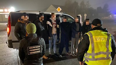За спробу переправити нелегалів через кордон судитимуть двох закарпатців