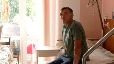 59-річний хмельничанин Василь Мазур, який отримав травми внаслідок вибуху гранати