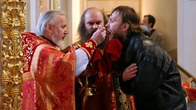 У ПЦУ назвали "богохульством" імовірність розповсюдження коронавірусу через причастя