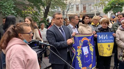 У Києві відбулася акція "Маріуполь — це Україна" У Києві відбулася акція "Маріуполь — це Україна"