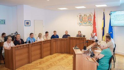 Засідння, ВМР, комунальні, вода