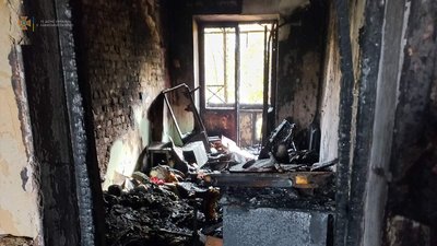 Внаслідок пожежі на Львівщині госпіталізували трьох людей, з них двоє — діти Внаслідок пожежі на Львівщині госпіталізували трьох людей, з них двоє — діти