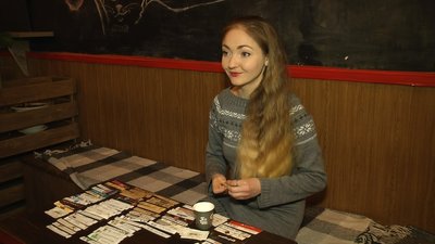 Колекціонує паперові стаканчики з-під кави. Анна Павлюк. СУСПІЛЬНЕ | ЛЮДИ
