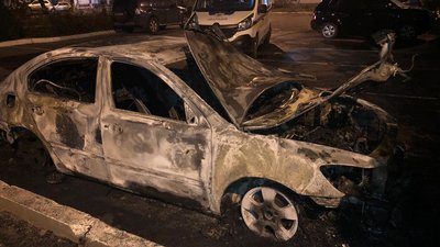 В Одесі спалили автівку головного митника